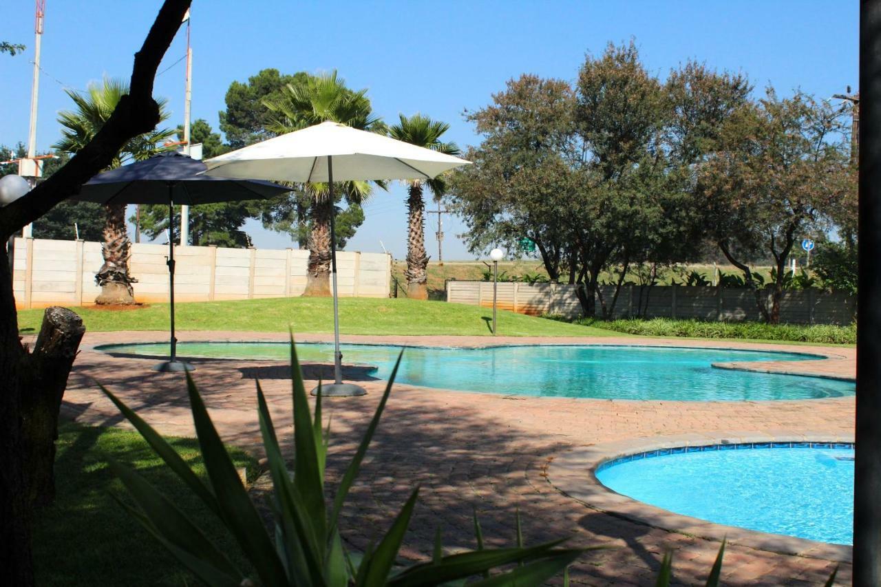 Be My Guest Hotel Conference Sasolburg Екстер'єр фото